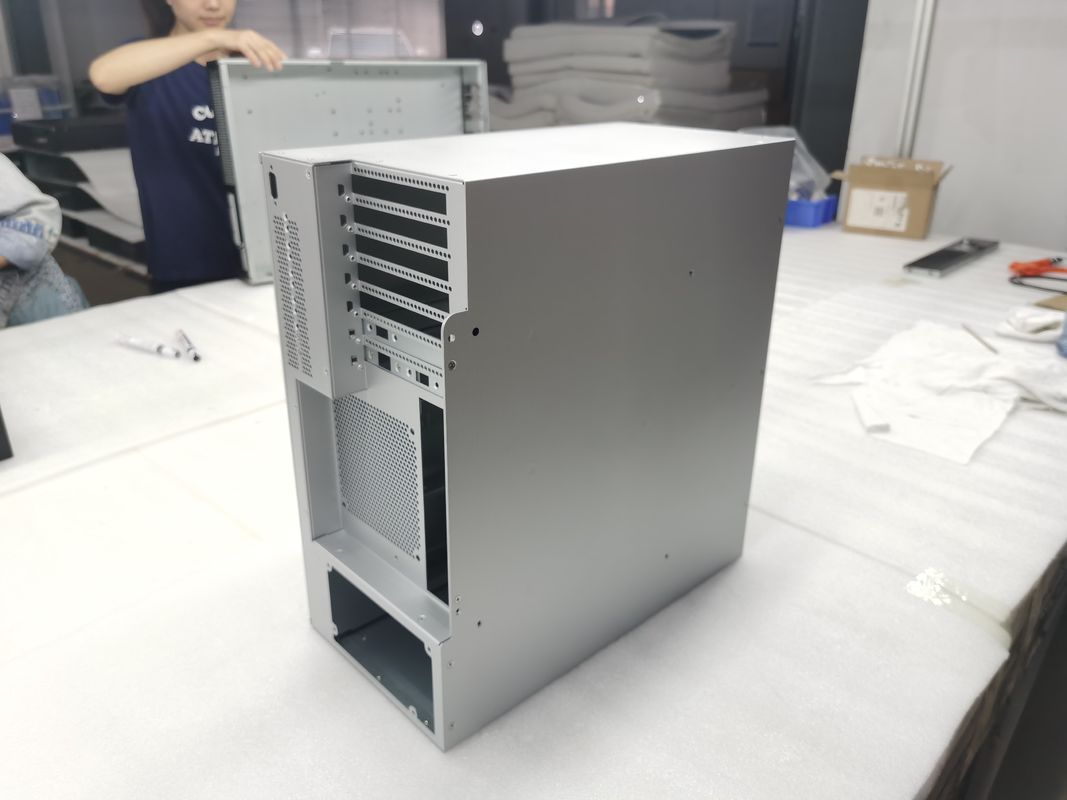 Fabricación de chapa de metal OEM de alta calidad, mecanizado de piezas de estuche de ordenador, servicios de corte por láser OEM