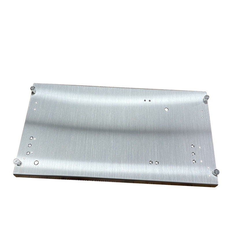 Fabricación de placas de aluminio para la fabricación de paneles de formación de redes